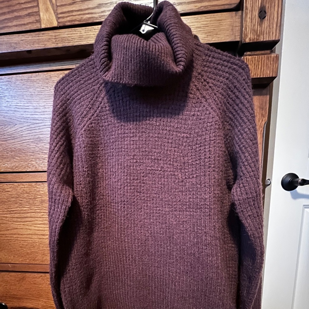 KUHL Turtleneck Pullover Sweater- Size S